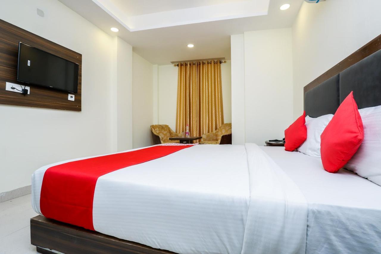 Hotel Moreton Igi Airport ニューデリー エクステリア 写真