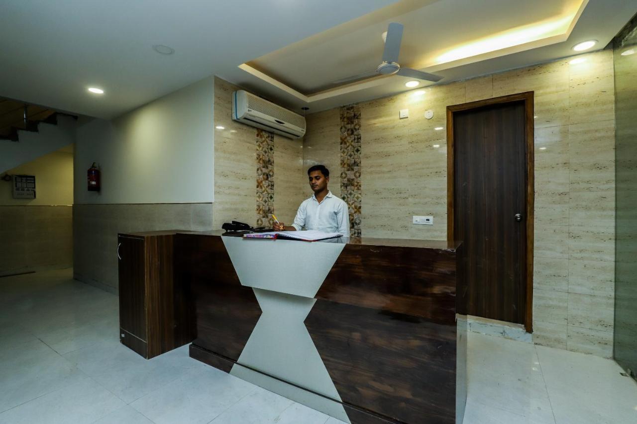 Hotel Moreton Igi Airport ニューデリー エクステリア 写真