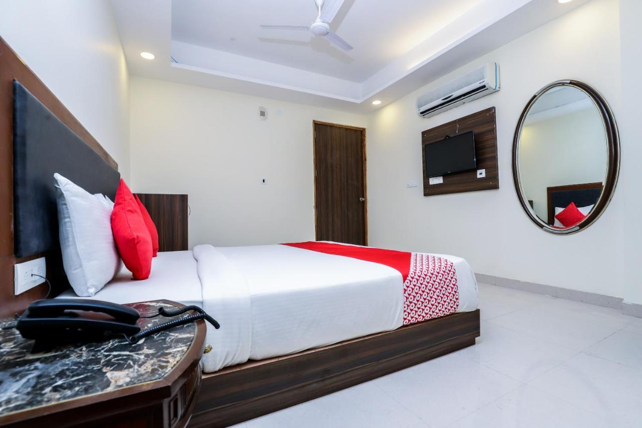 Hotel Moreton Igi Airport ニューデリー エクステリア 写真