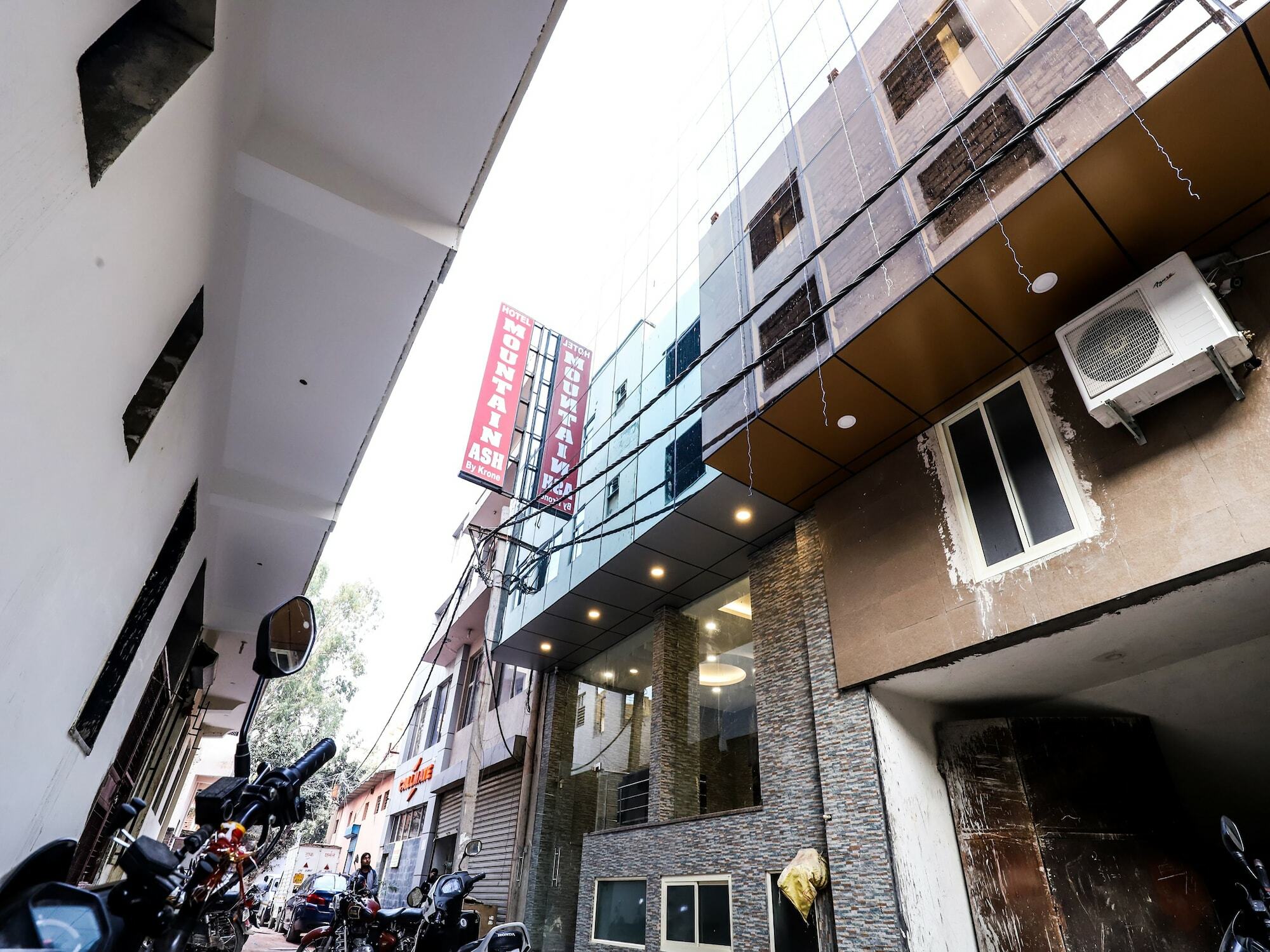 Hotel Moreton Igi Airport ニューデリー エクステリア 写真